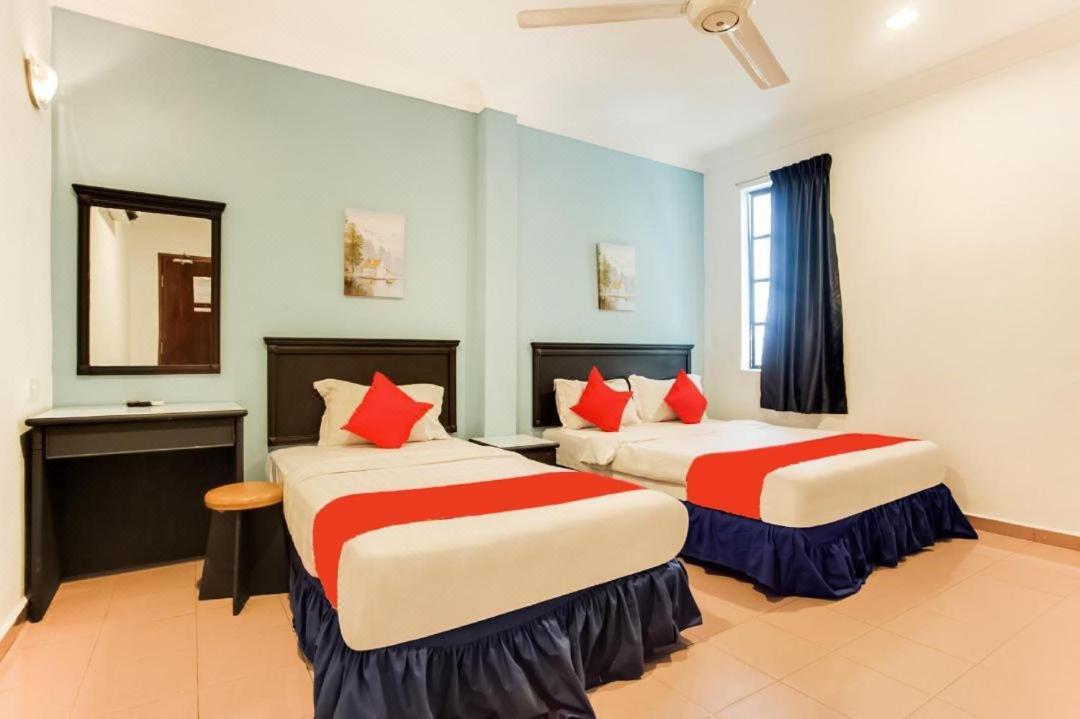 Hotel Home 88 Teluk Intan Exterior foto